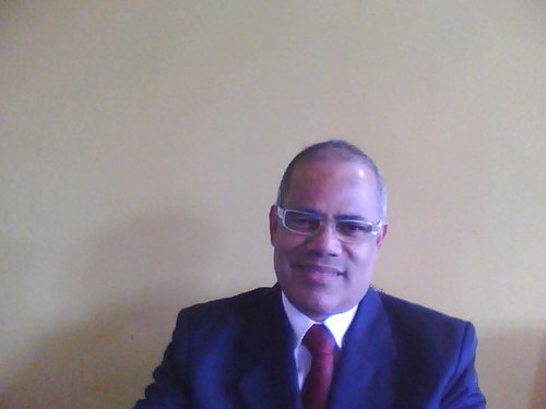 Evangélico,casado, profissional autônomo, palestrante na área de trânsito, consultor de negócios, atuante na área de gerenciamento de investimentos.