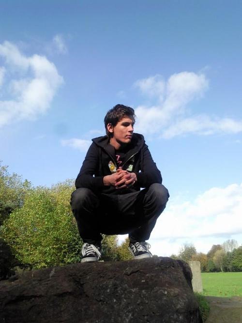 DannyLanghorn's profile picture. I'm Danny, I'm 19 and I write songs.