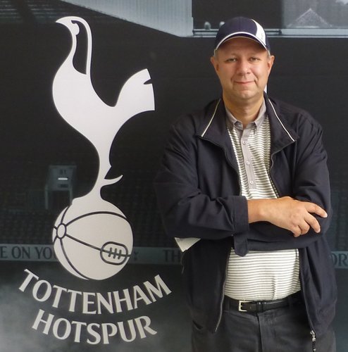 IT guy into astronomy, living world, Sci-Fi, Dr Who, Star Trek, books, Lego, and The Mighty Spurs. #COYS! 
 https://t.co/TsNmZdbeKV