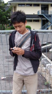 Sekarang masih mencari jalan menuju kesuksesan dunia dan akhirat.., apabila telah tiba saatnya pasti akan ada sebuah kisah, cerita dan bio nya akan berbeda.