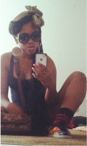 Dont Tweet Peep Follow...
if  you know me then you know im bout my paper like a secretary