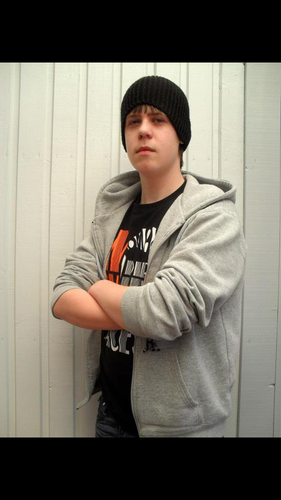 Music lover (especially the electronic music). Hardcore gamer too, been involved in E-sports for yeeaars.