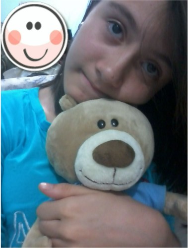 Pede a verdade da boca dos outros, mas só vive de mentiras *-* Girlfriend do  @_Porinhu. ROCK  Eternamente ♥