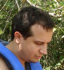 Arquiteto de Software, torcedor do Fluminense, moderador da lista PHP Brasil e desenvolvedor de aplicativos Android.