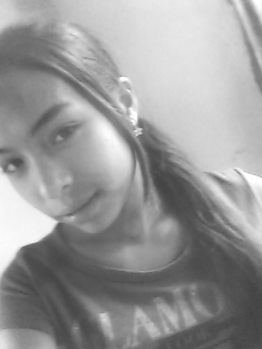 julianeayumi's profile picture. 