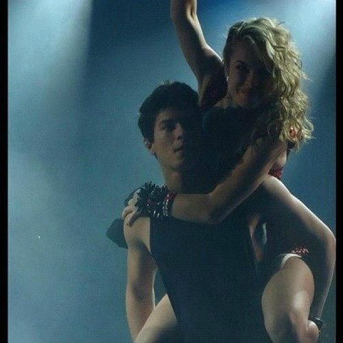 Como posso explicar esse amor que tenho por vcs ? acho que é impossível , pq meu amor por vcs vai além @Lua_Blanco & @Aguiarthur  ♥ Since 14/07/12