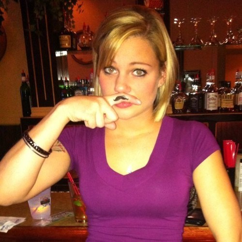 roxiholmes's profile picture. 