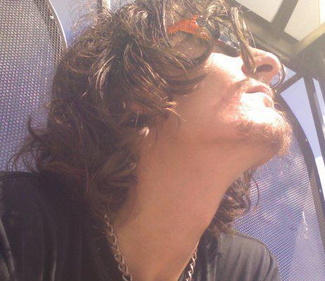 Roguebear1's profile picture. Artist and lover of all things nerd culture. destruction of the empty spaces is my one and only crime