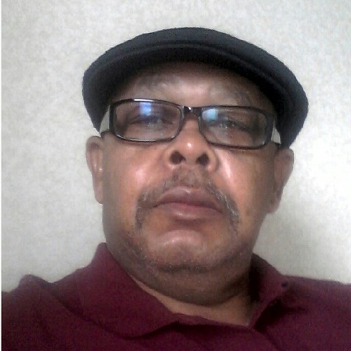 Born in Meridian, MS. Retired Air Force. Enjoy  fishing and wine making. #gamecockfan #gamecocknation