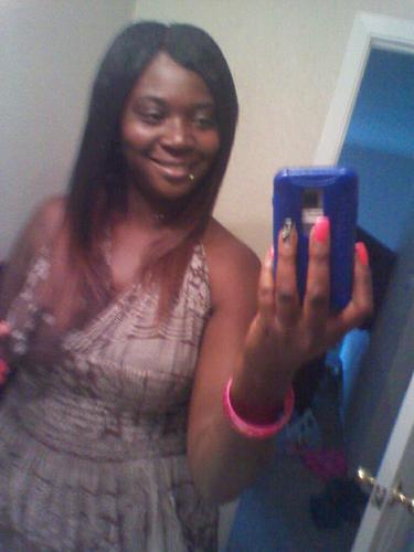 I AM LESBIAN SO NO MEN IJS IF YOU ADD ME STAY IN YOUR PLACE I AM TAKEN @_ReddTakeNoB5 AM REAL AND I SPEAK MY DAM MIND #TEAMGIRLONGIRL