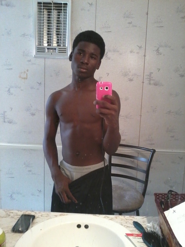 See Mah New Girl Pretty Liike Rhianna , Asx Liike Nicki , But She Yella Liike Madonna