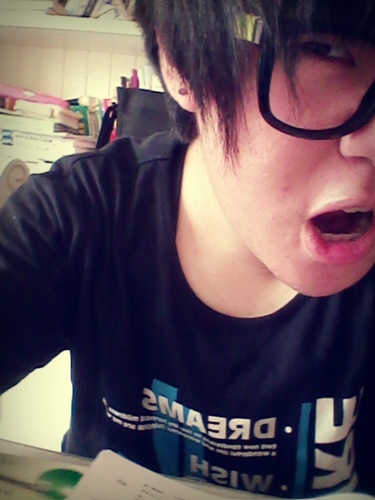 I'm 16 years old I live in Taiwan !!!!!! A crazy girl !!!!:目