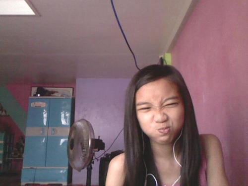 im a simply girl.funny,my moto in life is time is gold.im a considerate person...