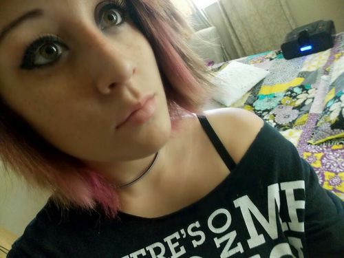 MiaaMurderr's profile picture. Why-- Why not?