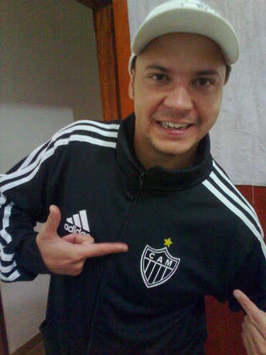 PAI, FILHO,MARIDO,CATOLICO,MUSICO (TROMPETISTA, BATERISTA E PERCUSSIONISTA, VOCALISTA, INSTRUTOR MUSICAL), ATLETICANO, FUNCIONARIO PUBLICO