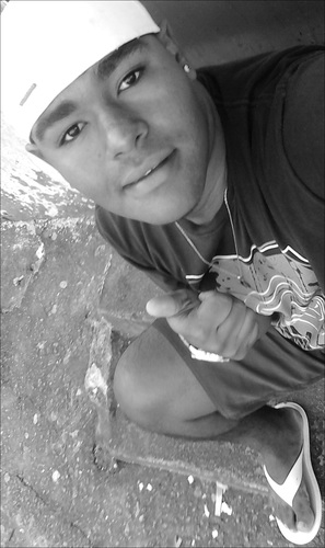 Viivos somos ttraiidos ; presos eesqueciidos ; morttos só deiixamos saudadees ée PAZ ; JUSTIIÇA && LIIBERDADEE
