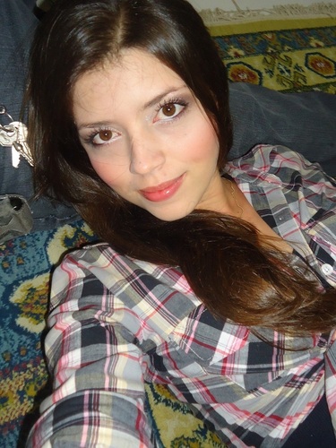 Estudar a vida e dedicar-me² a ela. Eis aqui minha profissão!     ;)