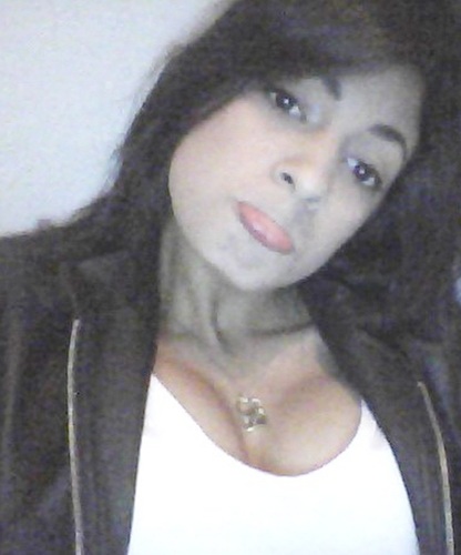 Rainha da pista que conquista quem passa  ♪