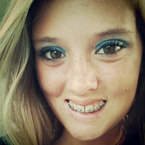 19 Years Young, Not perfect im far from it. Follow me(: