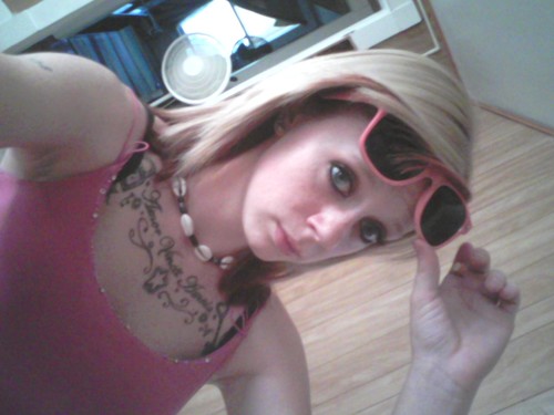 eyeswideshut93's profile picture. amor vincit amnia, vous biseaut conqu rir l'amour