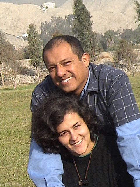 Sobretodo madre, me encanta leer libros, ir al cine, al teatro, amo a Dios, amo al Perú, amo vivir en Lima y amo TODO en mi vida!