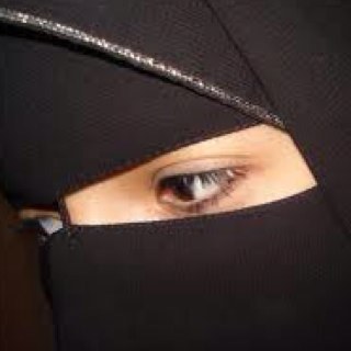 F_j_bugishi's profile picture. أعمل لغدي كأني أنال كسبي الساعة !
