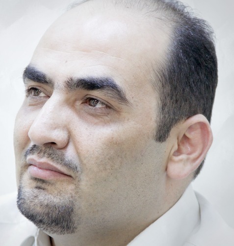 إذا كان هناك من يقرأ هذا، فلا تشغل بالك.. لستُ إلا مغرّدٌ آخر، إذا حدث أن غرّدت!!