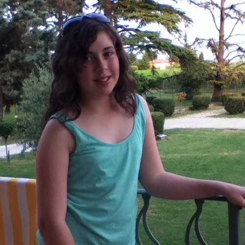 sarahchecketts's profile picture. 