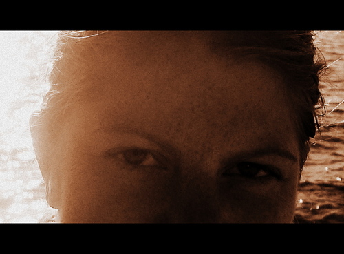 ylvie's profile picture. Ich trage Nagellack, damit man den Dreck unter den Fingernägeln nicht sieht.