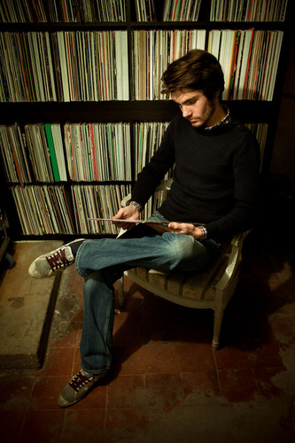 Member of @inputselector (http://t.co/446u2Bco), co-organizer of @goutezelectro in Nantes, France (http://t.co/jLyyhRak)
