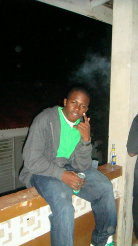 Name's Miguel, 23 yrs young & flyyy Lolz!:) ..4rm Dominica, W.I.