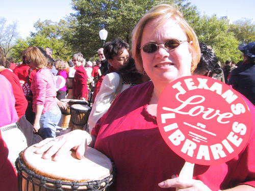 rrbooklady's profile picture. Librarian, teacher, reader, tech-junkie