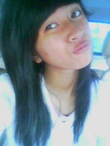 Just an ordinary girl, with an extraordinary live.... :)
