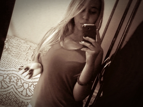 Aprendi que amor não é estár junto e sim desejar ver a felicidade da outra pessoa,mesmo que isso custe a sua - Dear John