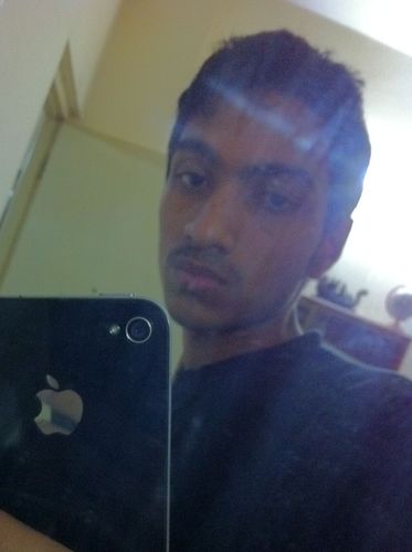 i am cool,funky and friendly kinda guy love hanging around...nd Baby, if you want to see how big my hanging chad is, let's go to my place & do a recount ;-) ;-