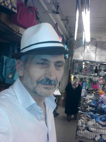 34cjz51's profile picture. bende dünyada bir canım işte  iştegeldim iştegidiyorum değermi üzmeye üzülmeye