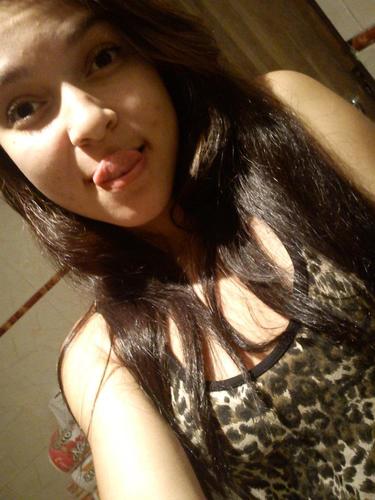 Capricorniana,modelo,15 anos,corinthiana......Quer saber mais, e só seguir ai eu te conto o resto ... =D
