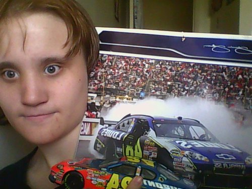 hello i am mary beth crawley  i am 21 i from darthmouth ns   i am a nascar fan i and a ppgz and ppg my is blossom she my fav ppg