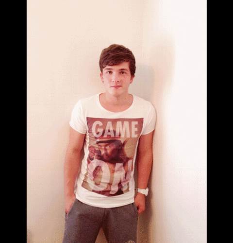 HoranDevine's profile picture. SOBRENOME DEVINE MAIS SE LE HORAN! DevineConda Possuindo ~ #NoshForever !!!