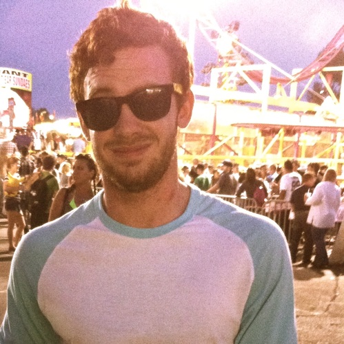 Turbo_Ginger's profile picture. Playing pianos filled with flames.