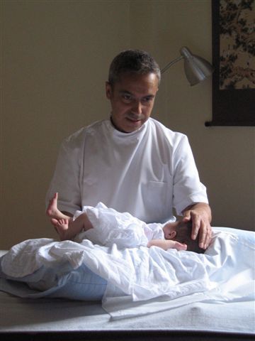 Registered osteopath with the General Osteopathic Council https://t.co/sLXxYTmJH5 since 1999 with a special interest in cranial and paediatric osteopathy