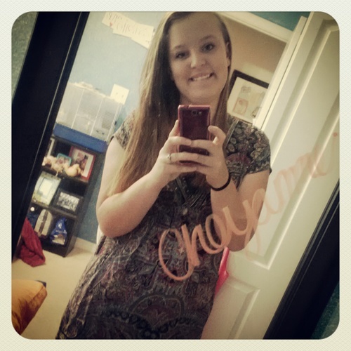 Sophomore (: 
Single!!!!(;