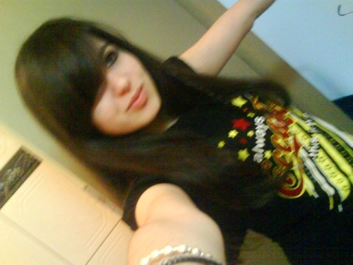 louca, apaixonada, pela linda, maravilhosa, perfeita  Cantora Pitty. Interior de SP, 21 anos, solteira ( pq vou casar com a Pitty), prazer sou Patty ;x