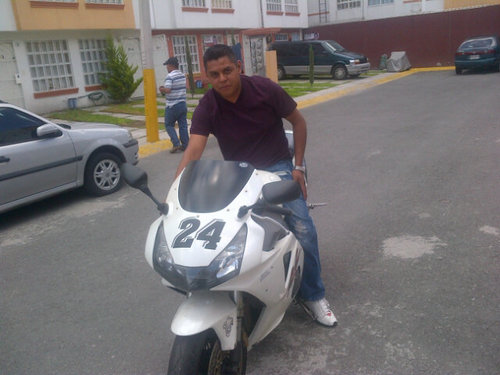 diorsk8's profile picture. 