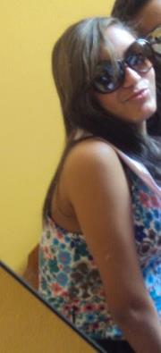 Mineirinha uai; pisciana; Baladeeira..Bagunceeira-- aain , é tanta coisaa!!! e o resto? HaHaHa' teem que conhecer pra saber!!   #AdoteUmaSolteira ... kkk'