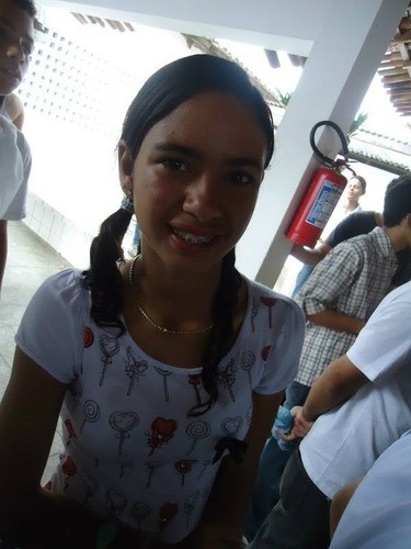 Sou garota boa o suficiente para abalar sua mente... E perfeita na medida para estragar sua vida.