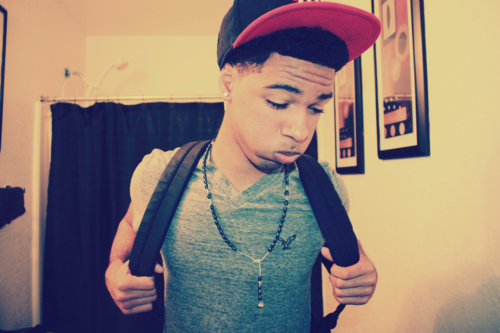 I Give Follow Friday S/Os EVERY FRIDAY ! New Person In My Bio EVERY Week ! This Week GO FOLLOW @BesameElCuloo_  , ASAP !!!