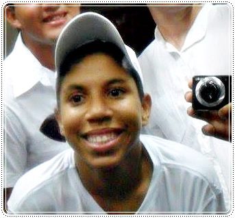 15 anos, 27 de outubro, inteligente, chato, curioso ...
