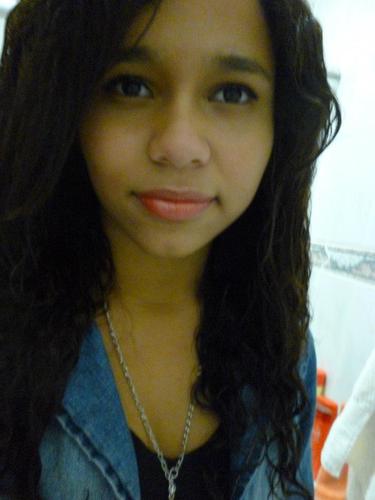 .. Leegal, Divertida , Dooidona , ee feeiaa
( segue euu sigo de volta)