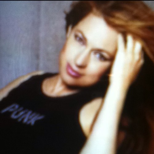 YoungMels's profile picture. Demons Run got booooring! So I ran away, problem? ...I'm just your average psychopath looking for the man I've been taught to kill but whom I love. [RP]